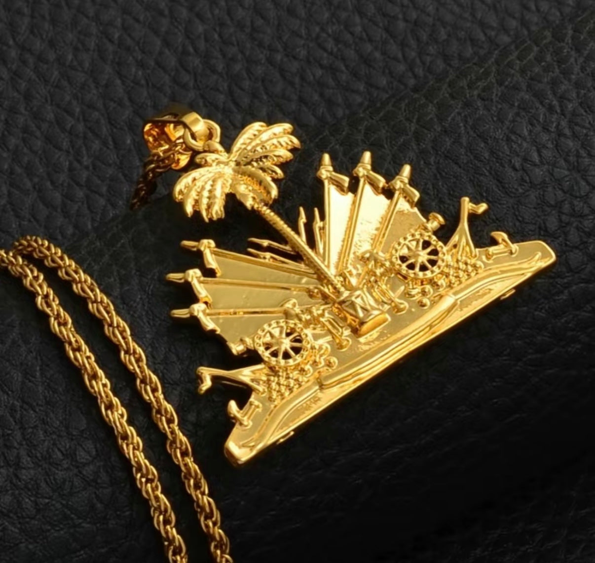 Haitian Palm Men’s Necklace